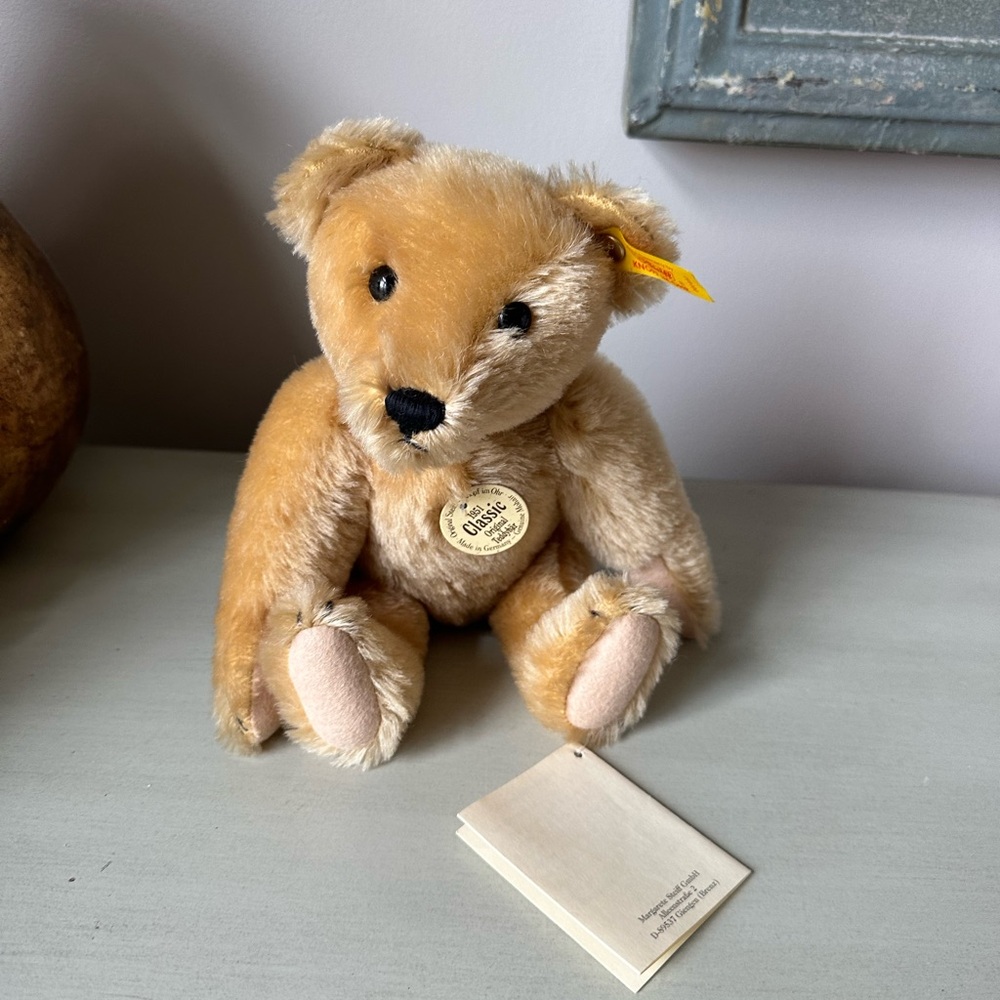 Steiff classic teddy bear classic series new with tags